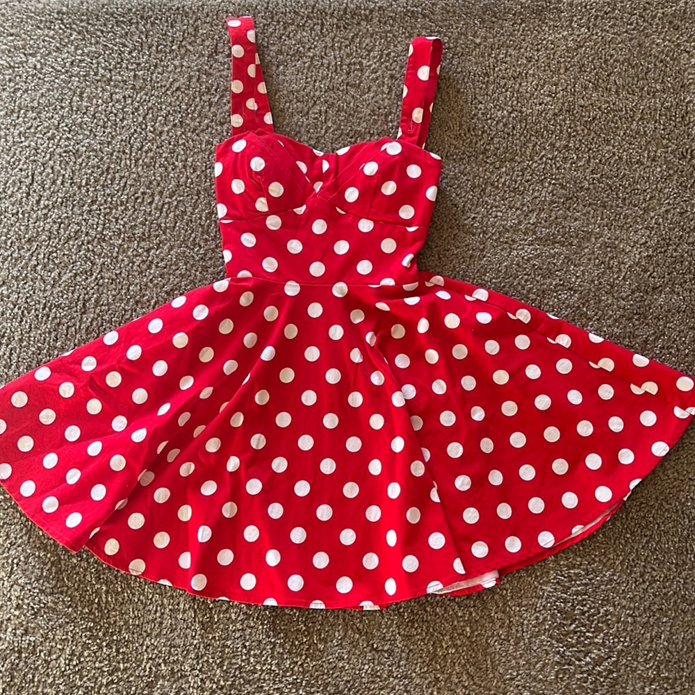 1950’s style polka dot dress